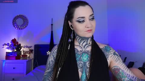 Snapshot of sindeleros chatting on 01.08.25 Ms. Sindel online show from 01.08.25