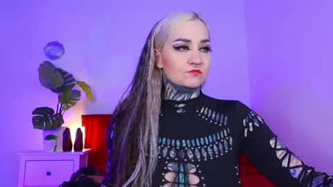 Snapshot of sindeleros chatting on 09.14.25 Ms. Sindel online show from 09.14.25