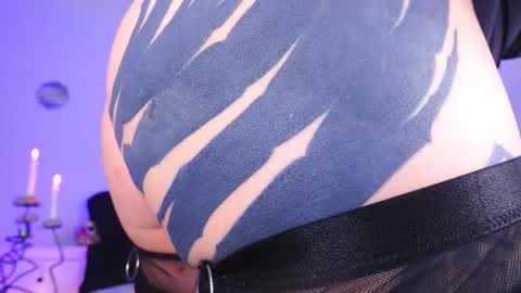 Snapshot of sindeleros chatting on 10.27.25 Ms. Sindel online show from 10.27.25