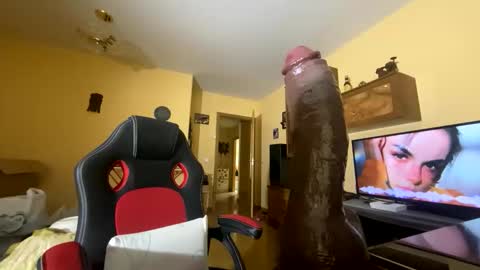 Snapshot of sindycd81 chatting on 12.05.25 SindyCross online show from 12.05.25