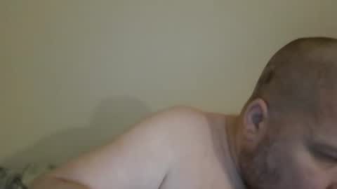 Snapshot of singledude_69 chatting on 01.18.25 SingleDude 69 online show from 01.18.25