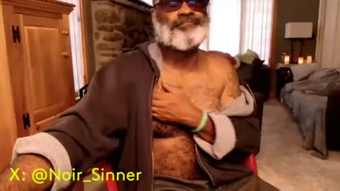 Snapshot of sinnernoir chatting on 09.13.25 My Name Is..............................John online show from 09.13.25