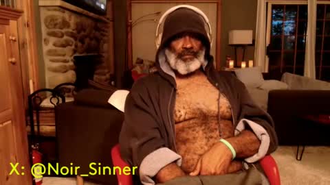 Snapshot of sinnernoir chatting on 09.13.25 My Name Is..............................John online show from 09.13.25