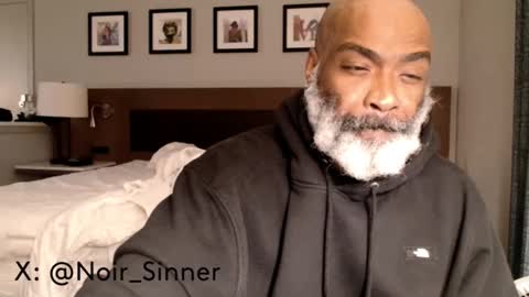 Snapshot of sinnernoir chatting on 09.23.25 My Name Is..............................John online show from 09.23.25