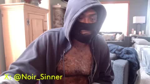 Snapshot of sinnernoir chatting on 10.08.25 My Name Is..............................John online show from 10.08.25