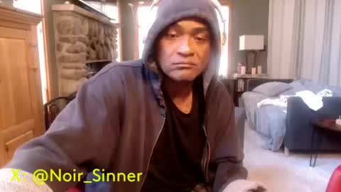 Snapshot of sinnernoir chatting on 10.11.25 My Name Is..............................John online show from 10.11.25