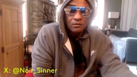 Snapshot of sinnernoir chatting on 10.29.25 My Name Is..............................John online show from 10.29.25