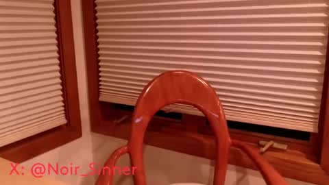 Snapshot of sinnernoir chatting on 11.09.25 My Name Is..............................John online show from 11.09.25