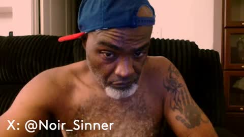Snapshot of sinnernoir chatting on 06.12.26 My Name Is..............................John online show from 06.12.26