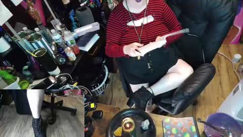 Sinstress hemlock online show from 06.11.26