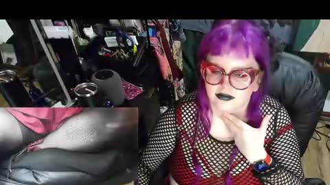 Sinstress hemlock online show from 06.25.26