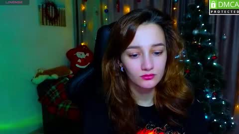 Snapshot of sinty_noria chatting on 12.02.25 Sinty Noria online show from 12.02.25