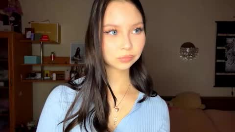 Emma online show from 11.25.25