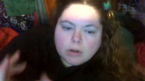 Snapshot of siofra chatting on 04.22.26 Siofra online show from 04.22.26