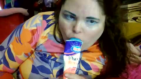 Snapshot of siofra chatting on 04.30.26 Siofra online show from 04.30.26