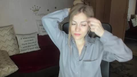 sirenasilk online show from 10.28.25