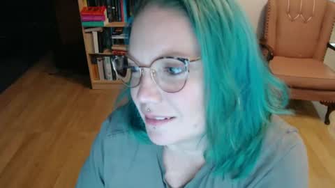 Snapshot of sireneserpens chatting on 01.17.25 Sirene Serpens online show from 01.17.25