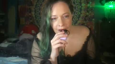 RavenFalls Aphrodite Priestess online show from 10.29.25