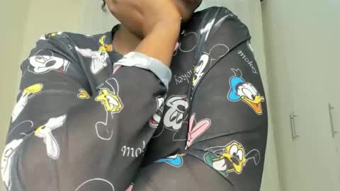 Snapshot of siri_saru chatting on 04.12.26 Deey online show from 04.12.26