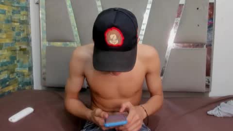 Snapshot of sirryant chatting on 12.12.24 SIR RYANT online show from 12.12.24