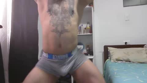 Snapshot of siryus_x chatting on 01.03.25 siryus_x online show from 01.03.25