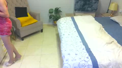 D i f a  Ana Arbeh shemale online show from 04.19.26