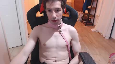 Snapshot of sissy_slave95 chatting on 03.06.25 sissy slave online show from 03.06.25