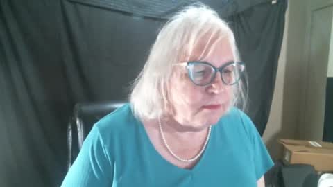 Sissy Diane online show from 01.13.25