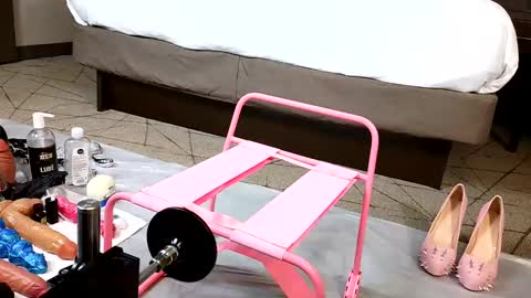 Snapshot of sissygoonerslut chatting on 11.01.25 Sissy Gooner online show from 11.01.25