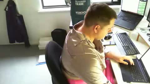 sissymattbray98 online show from 04.27.26