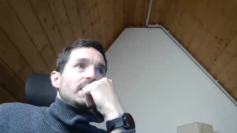 Snapshot of sissytoy35 chatting on 10.14.25 sissytoy35 online show from 10.14.25