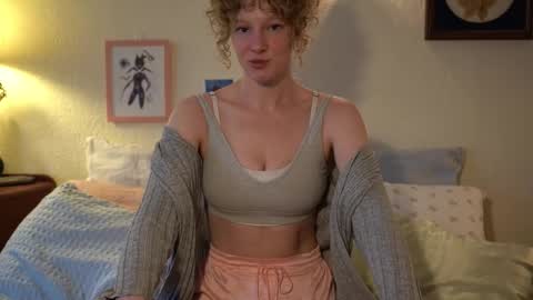 Snapshot of sistinehashands chatting on 03.19.26 HINT its the name I go by. online show from 03.19.26