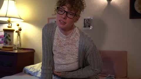 Snapshot of sistinehashands chatting on 04.12.26 HINT its the name I go by. online show from 04.12.26