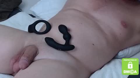 Snapshot of sixpak7 chatting on 12.21.24 Sixpak7 online show from 12.21.24