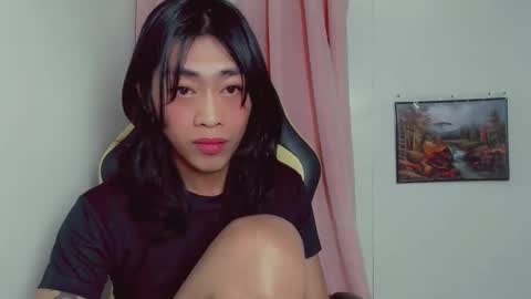 Snapshot of sizka_ford chatting on 12.22.25 Sizka online show from 12.22.25