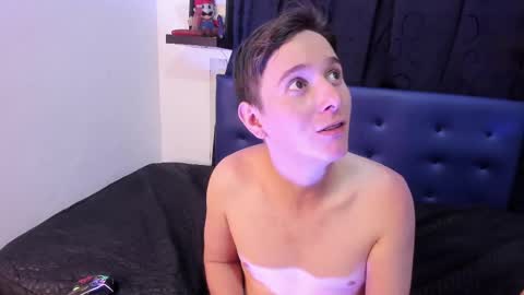 Snapshot of skarleth_and_aaron chatting on 03.11.25 Skarleth and Aaron online show from 03.11.25