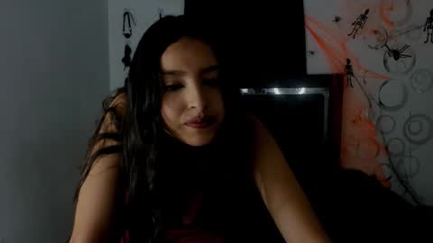 Skarleth and Lina online show from 10.31.25