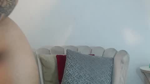 Snapshot of skarlethvilla chatting on 12.25.24 Skarleth villa online show from 12.25.24