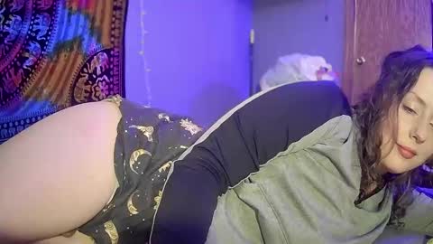 Snapshot of skarlettrose911 chatting on 02.21.25 Skarlett Rose online show from 02.21.25