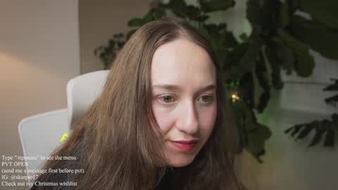 Snapshot of skarpio17 chatting on 12.22.24 Im Scarlett ONLINE 5pm-10pm NYC time online show from 12.22.24