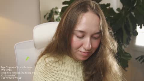 Snapshot of skarpio17 chatting on 01.06.25 Im Scarlett ONLINE 5pm-10pm NYC time online show from 01.06.25