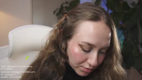 Snapshot of skarpio17 chatting on 01.09.25 Im Scarlett ONLINE 5pm-10pm NYC time online show from 01.09.25