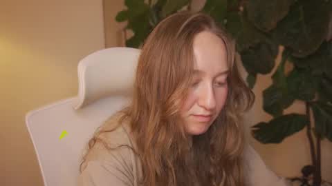 Snapshot of skarpio17 chatting on 11.29.25 Im Scarlett ONLINE 5pm-10pm NYC time online show from 11.29.25