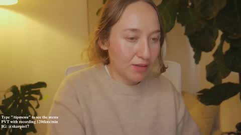 Snapshot of skarpio17 chatting on 11.30.25 Im Scarlett ONLINE 5pm-10pm NYC time online show from 11.30.25