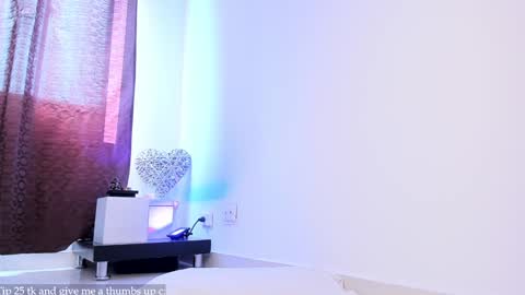 Snapshot of skeeter_cb chatting on 01.23.25 Skeete CHRISTMAS SHOW THIS DECEMBER 24 CHECK OUT MY AMAZON LIST AND MAKE ME HAPPY online show from 01.23.25