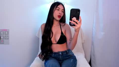 Snapshot of skeeter_cb chatting on 11.15.25 Skeete CHRISTMAS SHOW THIS DECEMBER 24 CHECK OUT MY AMAZON LIST AND MAKE ME HAPPY online show from 11.15.25