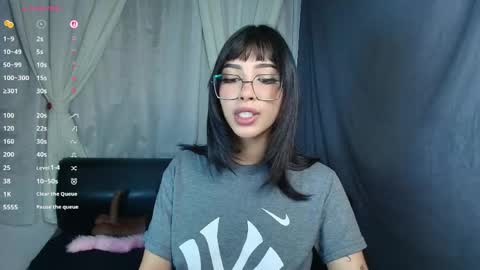Snapshot of skinny_emily chatting on 05.21.26 Emily Rojas online show from 05.21.26