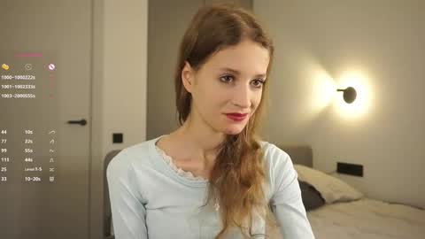 Snapshot of skinny_eve chatting on 10.09.25 Emily online show from 10.09.25