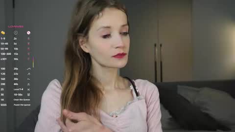 Snapshot of skinny_eve chatting on 10.20.25 Emily online show from 10.20.25