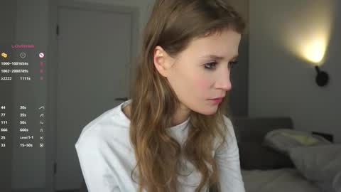 Snapshot of skinny_eve chatting on 10.25.25 Emily online show from 10.25.25